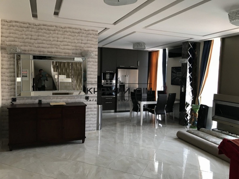 Продажа классной 4-х к. квартиры в ЖК Комфорт Таун. № 21137098 Київ - фото 1