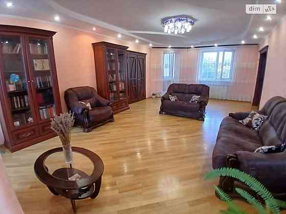 Продаж Квартира 4-кімнатна, 3/6 поверх Vinnytsya