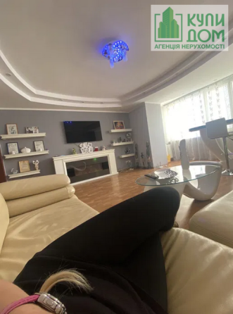 Трьох кімнатна квартира в центрі Кропивницький