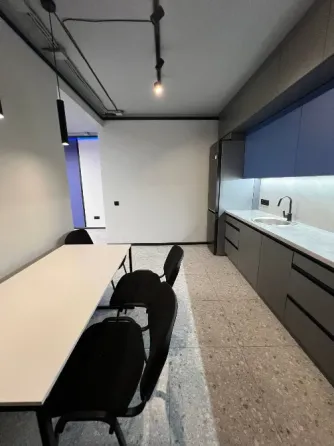 Сдаётся Офисные помещения площадь 100 кв.м  Днепр вул. Героїв Крут Днепр