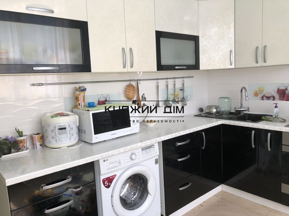 Продажа 1-но к. квартиры в Броварах ЖК Жовтень. № 21135197 Бровары - изображение 2