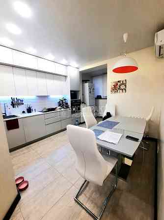 Продаж Квартира 2-кімнатна, 2/9 поверх на вул. Московський Харків