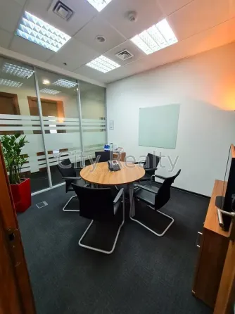 Здається Офісні приміщення площа 50 кв.м 17-й поверх Київ Спортивна площа 1А Київ