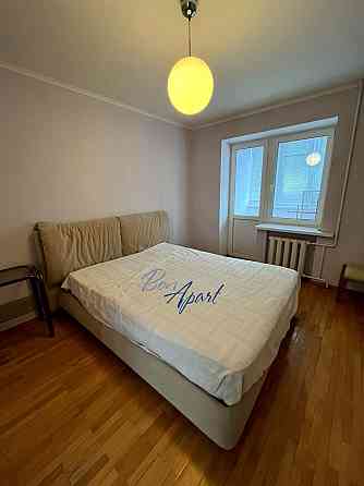 Продаж Квартира 3-кімнатна, 10/20 поверх на Володимира Івасюка вул., д. 20-А Киев