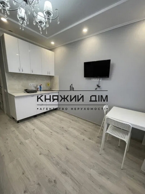 Продаж Квартира 1-кімнатна, 2/3 поверх на вул. Небесної Сотні Київ - фото 1