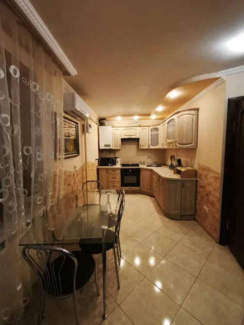 Оренда 1к Квартира 40 кв.м Петра Лінтура 6 Ужгород - фото 4