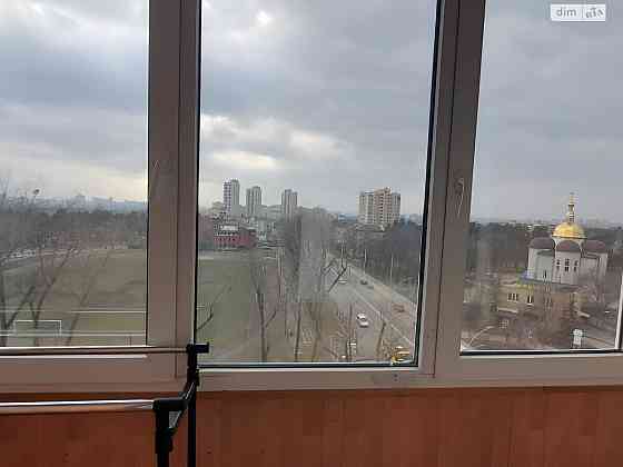 Продаж Квартира 1-кімнатна, 8/9 поверх на Алма-Атинська, 64А Киев