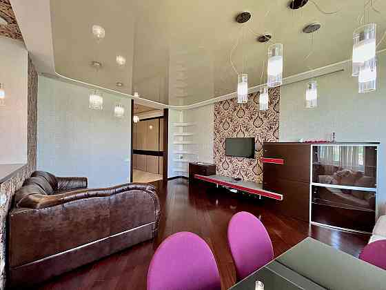 Продаж Квартира 3-кімнатна, 12/20 поверх на Підвисоцького Професора вул., д. 6-В Київ