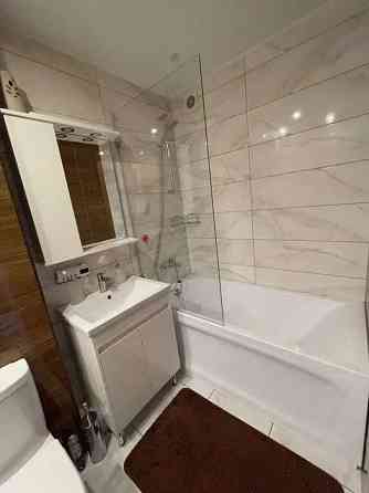 Оренда Квартира 3-кімнатна, 9/9 поверх на ул. Полярная Київ