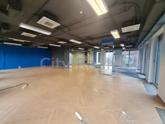 Здається Офісні приміщення площа 490 кв.м 3-й поверх Київ Лейпцизька 15 Київ