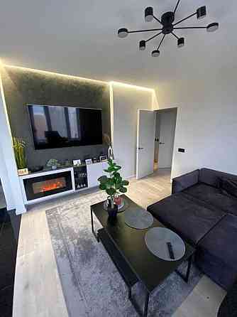 Продаж Квартира 2-кімнатна, 19/25 поверх на Дніпровська набережна, 18А Київ