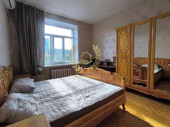 Продаж 2 квартири, м. Палац України Kiev