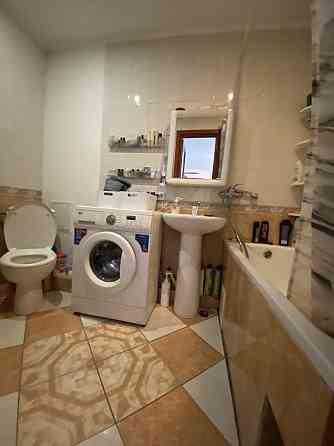 Продаж Квартира 4-кімнатна, 1/9 поверх на Хоткевича Г. вул., 44 Івано-Франківськ