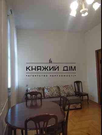 Оренда Квартира 3-кімнатна, 5/6 поверх на Житомирская Малая ул. Киев