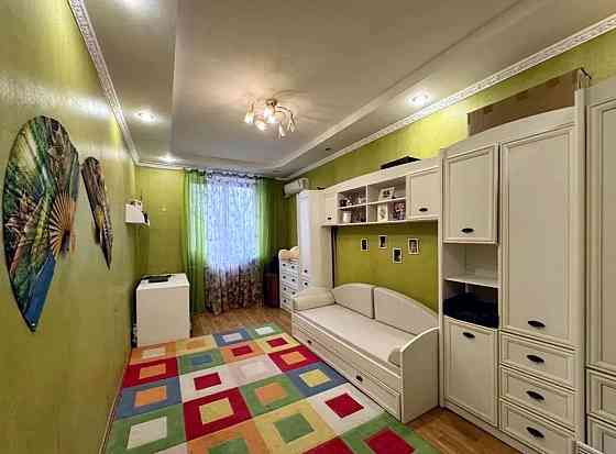 Продаж Квартира 3-кімнатна, 4/4 поверх на Нигояна, 42 Днепр