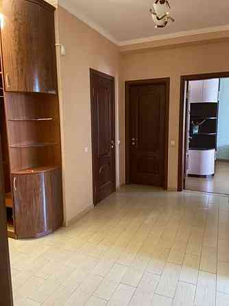 Оренда Квартира 2-кімнатна, 16/28 поверх на ул. Анны Ахматовой, 13д Kiev