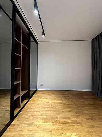 Продаж Квартира 3-кімнатна, 11/25 поверх на Всеволода Змієнка вул., д. 34/21 Kiev