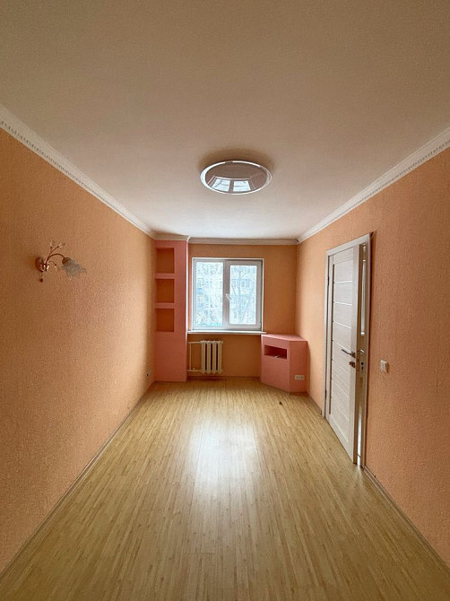 Продаж Квартира 2-кімнатна, 3/5 поверх на Мрії вул., д. 17б Киев - изображение 1