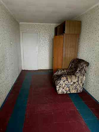 Продаж Квартира 3-кімнатна, 4/10 поверх на Мира пр., 12 Дніпро