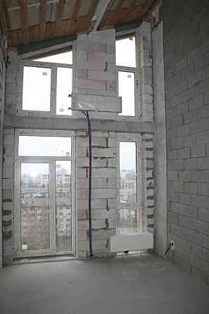 Продаж Квартира 4-кімнатна, 9/9 поверх на Регенераторна, 4 Київ