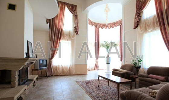 Продаж Будинок 5-кімнатний на Садова вул., 1 Горенка