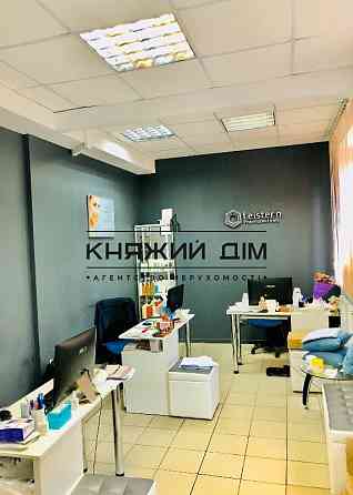 Оренда офісне приміщення на Межигорская ул. поверх - 3/4 Kiev