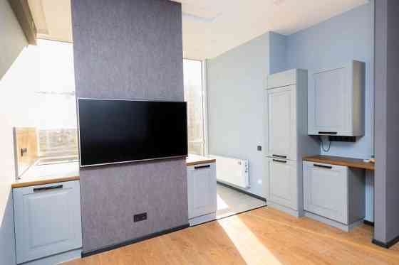 Продаж Квартира 2-кімнатна, 7/18 поверх на Жемчужная, 1а Odessa