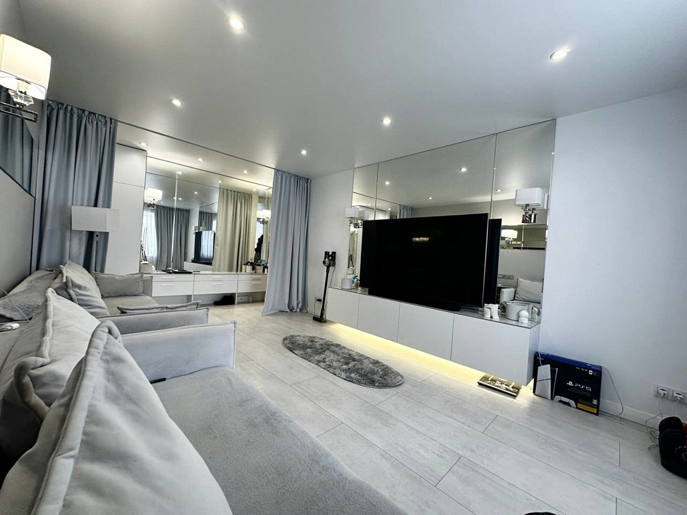 Продаж Квартира 3-кімнатна, 8/9 поверх на Новогодняя ул., 53 Дніпро - фото 4