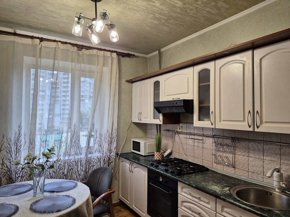 Оренда Квартира 3-кімнатна, 5/10 поверх на улица Драгоманова, д.25 Kiev - photo 4