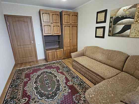 Оренда Квартира 3-кімнатна, 10/10 поверх на Вольный пер., 4 Дніпро