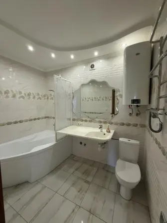 For sale 3-room Apartment 89.7 sq.m Проспект Миру 94Б Khmel'nyts'kyy - photo 1