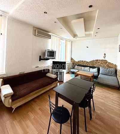 Продаж Квартира 3-кімнатна, 2/6 поверх на вул. Лермонтовська Харків