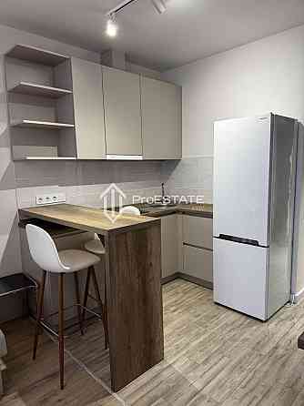 Продаж Квартира 1-кімнатна, 4/17 поверх на вул. Голосеевская Київ