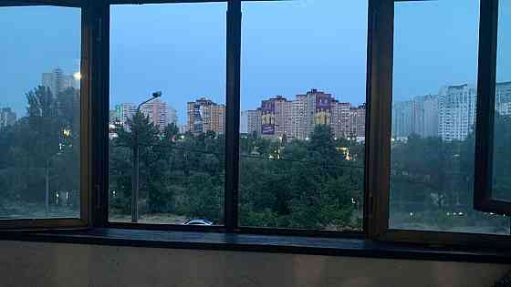 Оренда Квартира 2-кімнатна, 3/11 поверх на Срибнокильская ул., 8 Київ