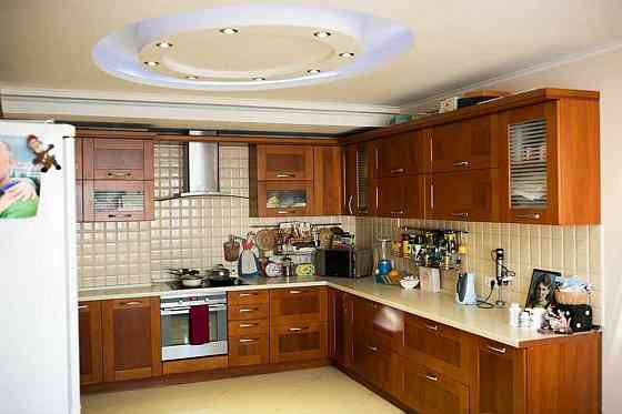 Продаж Квартира 5-кімнатна, 18/19 поверх на Дніпровська набережна, 19А Київ