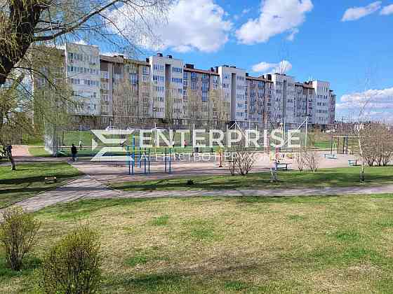Продаж 3к Квартира 88 кв.м Приозерний вул. 