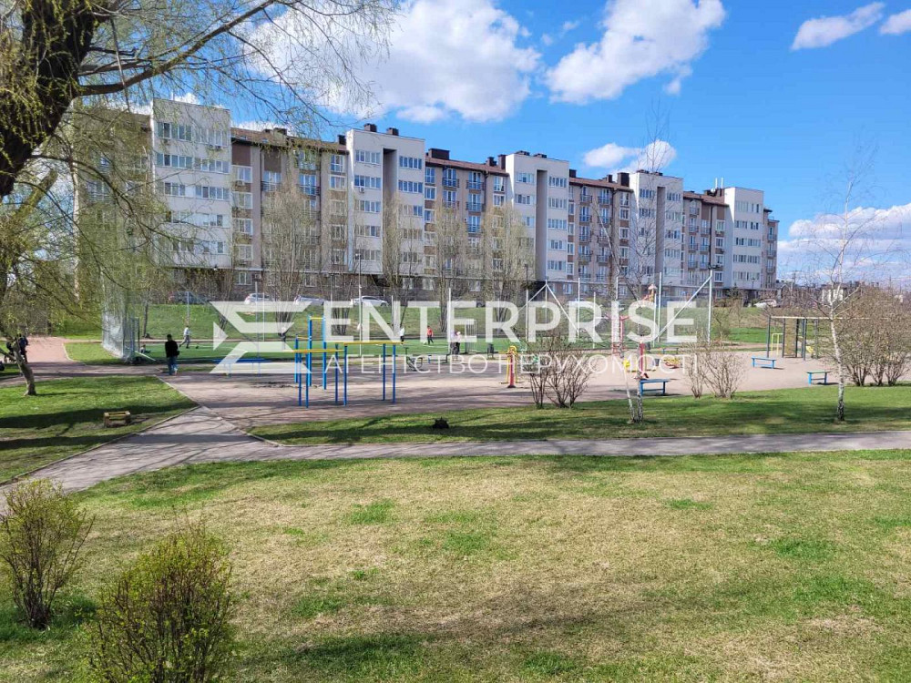 Продаж 3к Квартира 88 кв.м Приозерний вул.  - photo 2