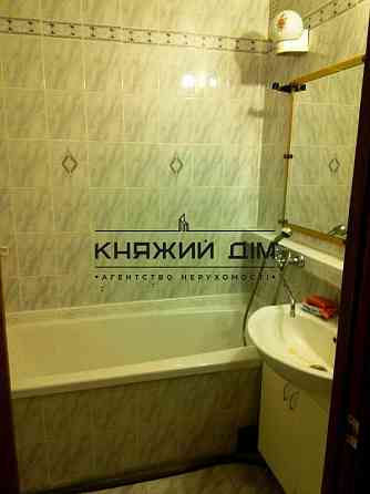 Відмінна 2-х. кімнатна, роздільна.Метро Харківська. № 11154908. Киев