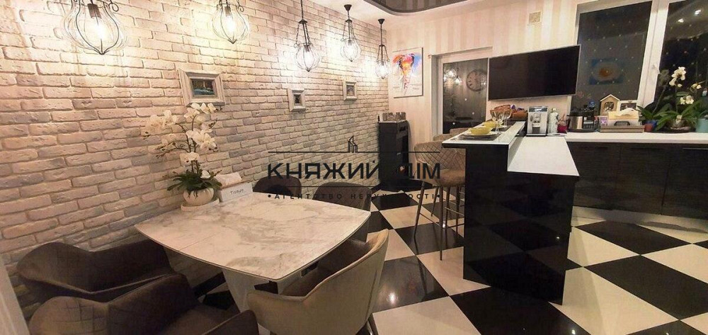 Продажа отличного таунхауса в с.Святопетровском. № 2210031  - фото 7