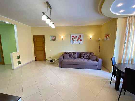 Оренда Квартира 3-кімнатна, 8/16 поверх на Бажана Николая просп., 7 ж Київ