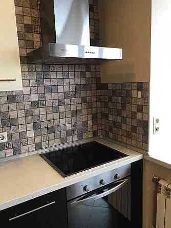 Оренда Квартира 1-кімнатна, 20/22 поверх на вул. Краківська, 13В Киев