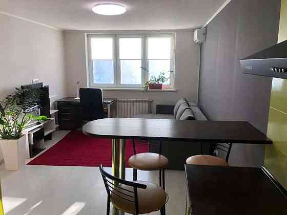 Оренда Квартира 2-кімнатна, 12/25 поверх на Урлівська, 23 Kiev