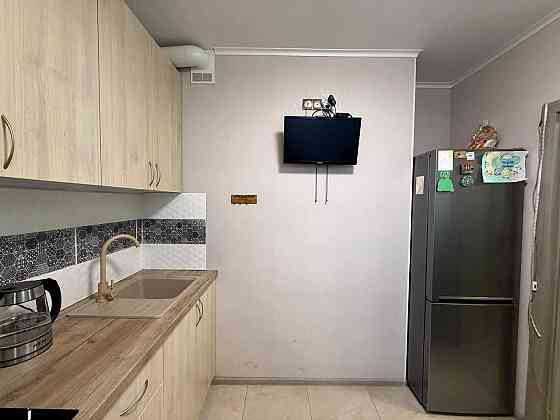 Продаж Квартира 1-кімнатна, 7/14 поверх на Івана Виговського вул., д. 10к Київ