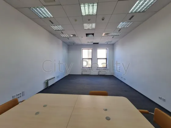 Здається Офісні приміщення площа 640 кв.м 3-й поверх Київ Новокостянтинівська 18 Київ