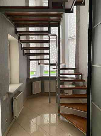 Продається 2-поверховий будинок на Таїрова, 320 кв.м., вул .Костанді Одесса