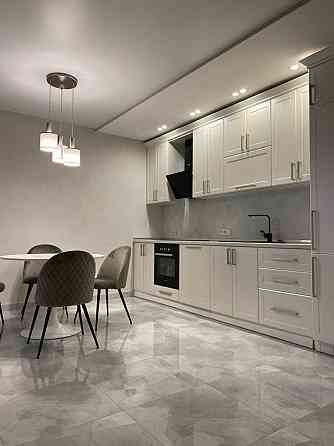 Оренда Квартира 2-кімнатна, 15/16 поверх на Гарматна, 38б Киев