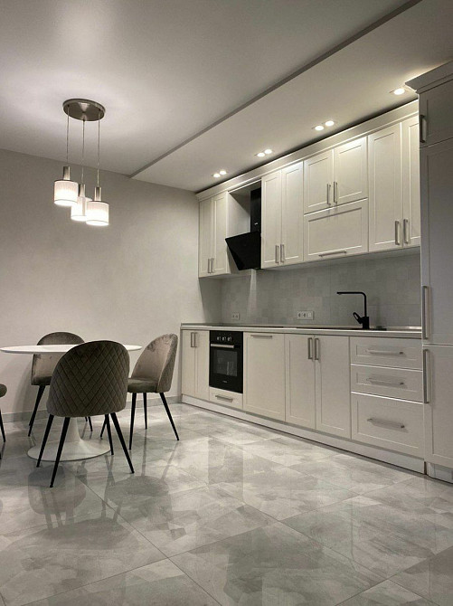 Оренда Квартира 2-кімнатна, 15/16 поверх на Гарматна, 38б Киев - изображение 2