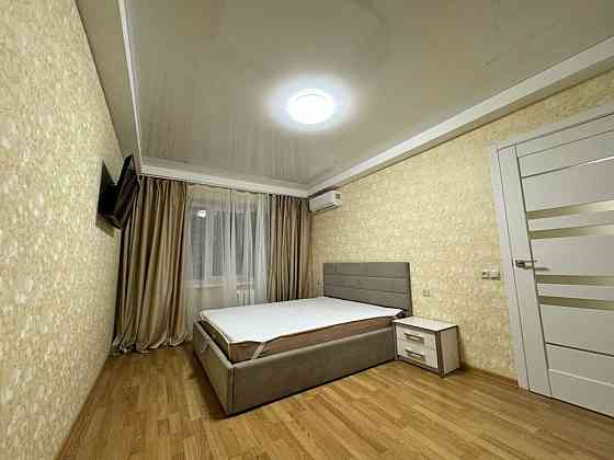 Оренда Квартира 1-кімнатна, 1/5 поверх на Дарницький бульвар, 11 Киев