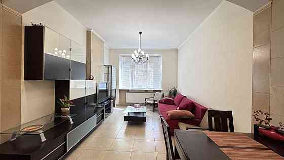 Оренда Квартира, 3/21 поверх на вул. Василя Тютюнника Kiev