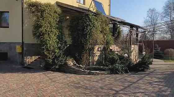 Есть генератор. Шикарный дом на Осокорках. Метро Славутич 3,5 км. Код :136672 Київ